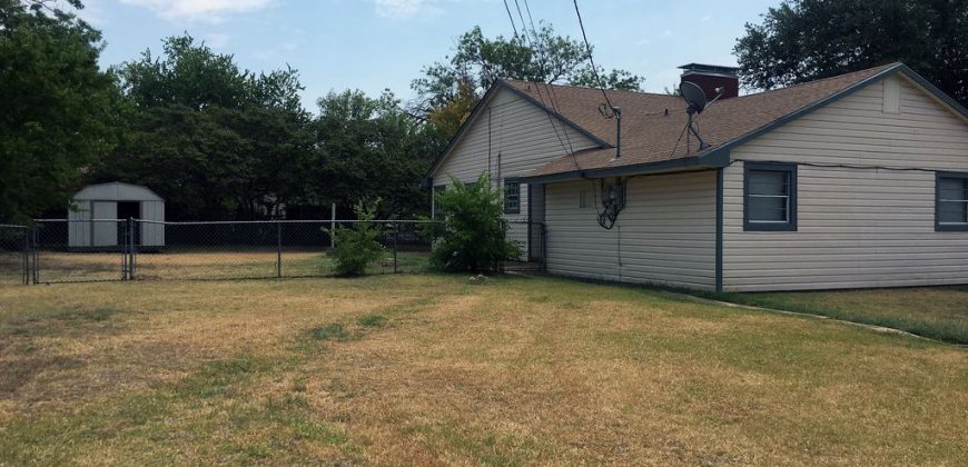 AVAILABLE for RENT-1803 N Alexander St, Sherman, TX 75092